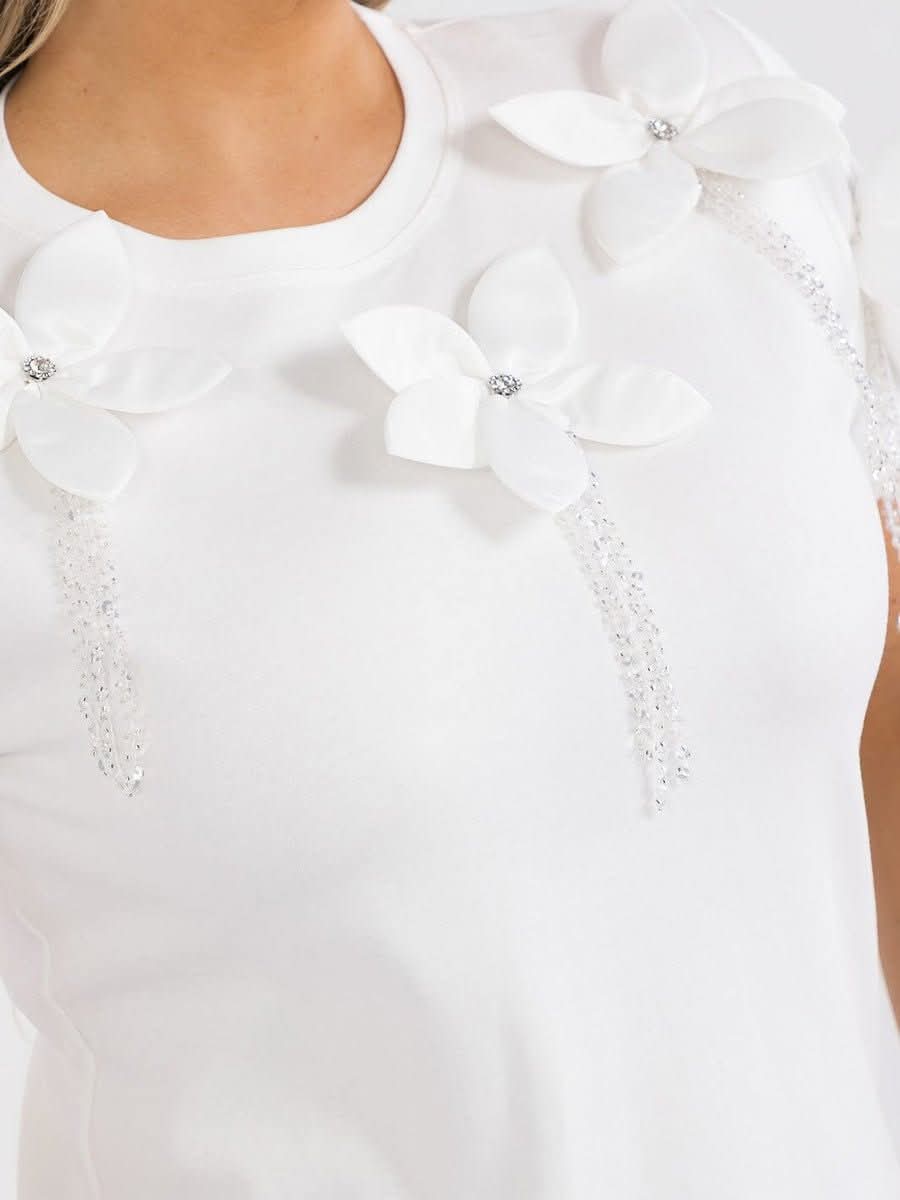 021226 White Flowers Stone Detail Top