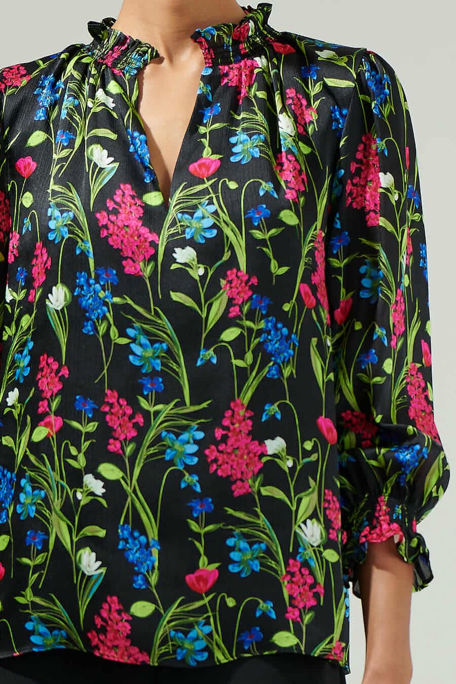 040925 Spring Black Florals V Neck Ruffle Sleeve Blouse