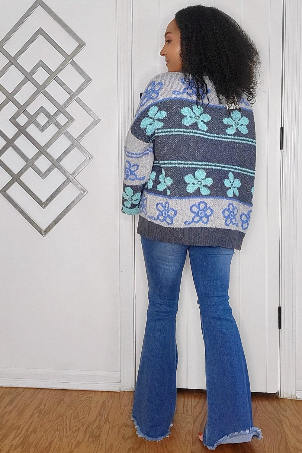 101024 The Charcoal Multi Print Open Front Short Cardigan Sweater