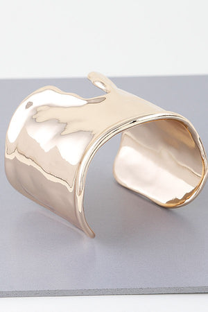 110624 Shiny Hammered Cuff Bracelet