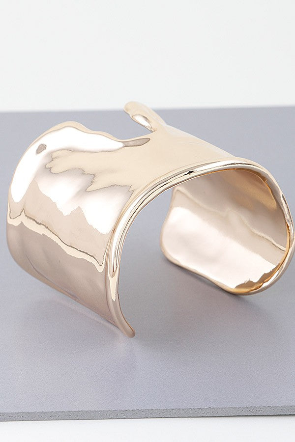 110624 Shiny Hammered Cuff Bracelet