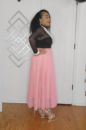 110724 Our Mauve Dressed in soft lace and flowing tulle Skirt