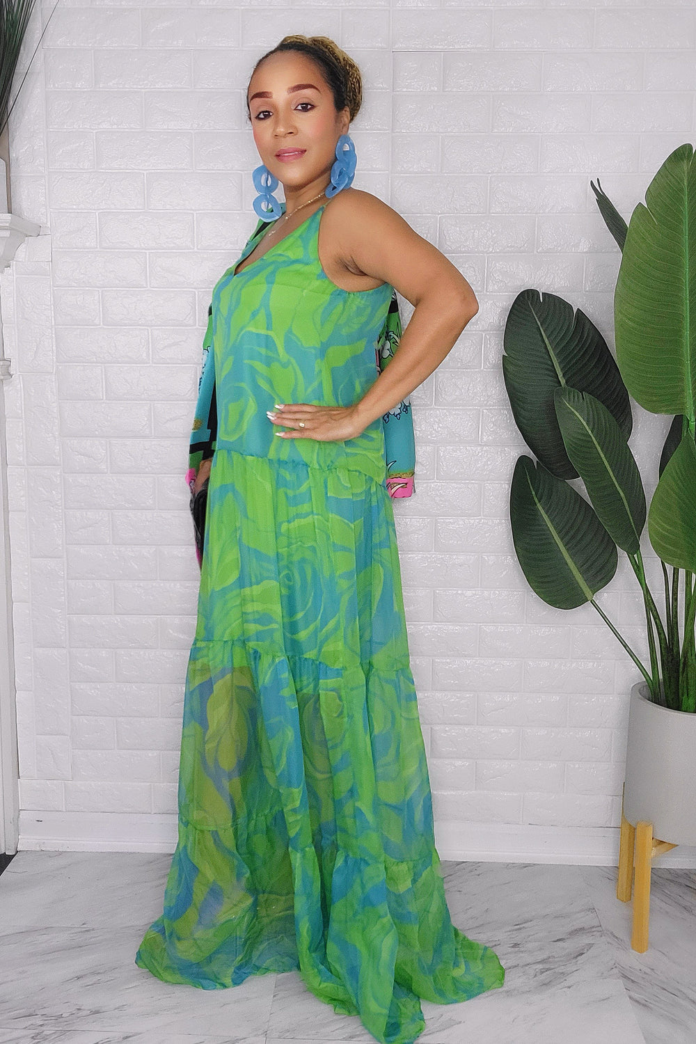 083123 My Green Flowers Garden Spaghetti Stripes Maxi Dress