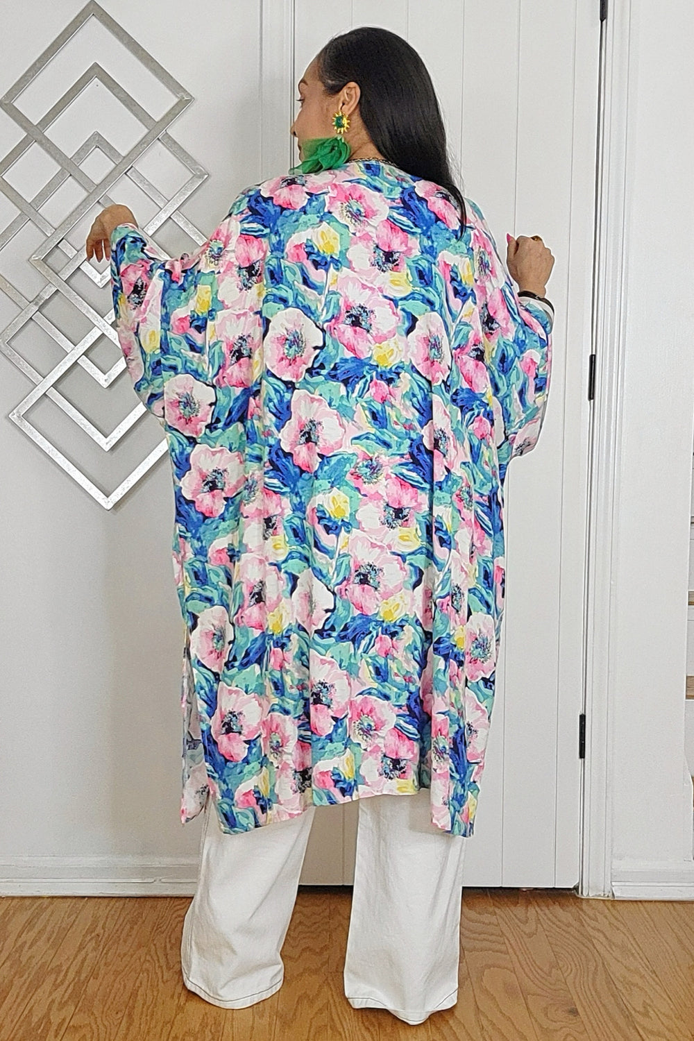 040825 One Size Fit All Florals Kimono Cardigan