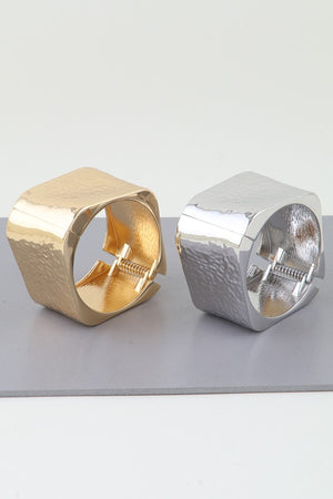 040725 The Hammered Wide Cubic Cuff Bracelet