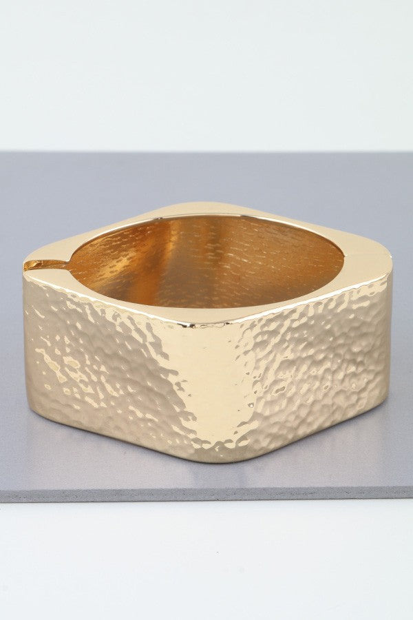 040725 The Hammered Wide Cubic Cuff Bracelet
