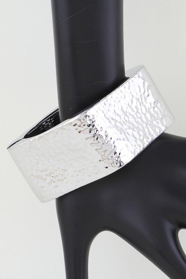 040725 The Hammered Wide Cubic Cuff Bracelet