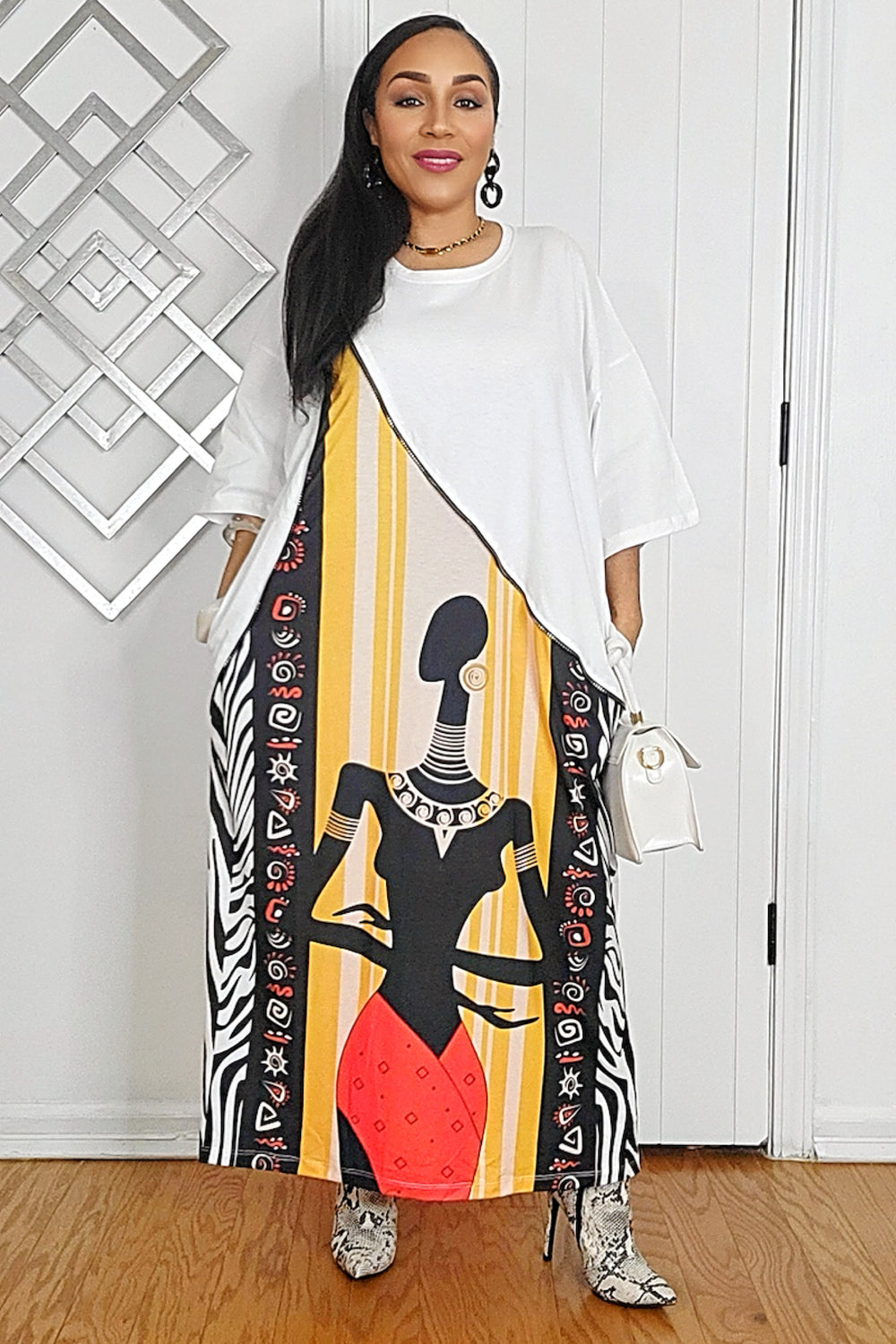 042525 The Curvy Lady Design Jersey Short Sleeve Dress- White