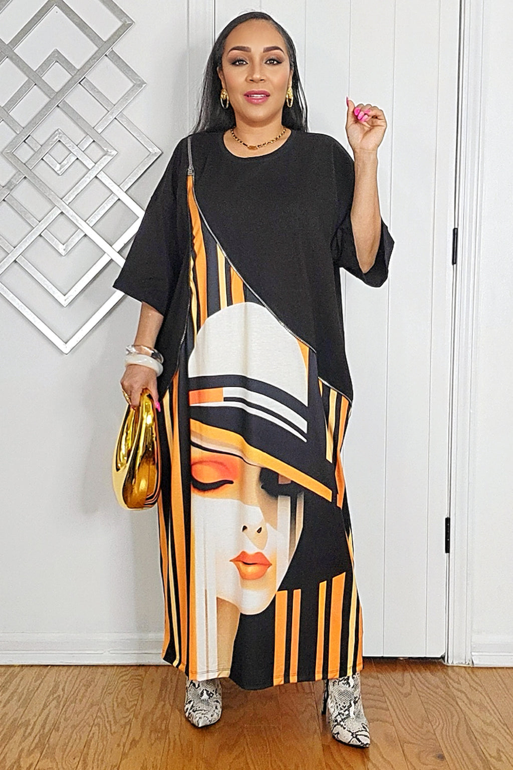 042525 Lady with The Fedora Design Jersey Short Sleeve Dress- Black