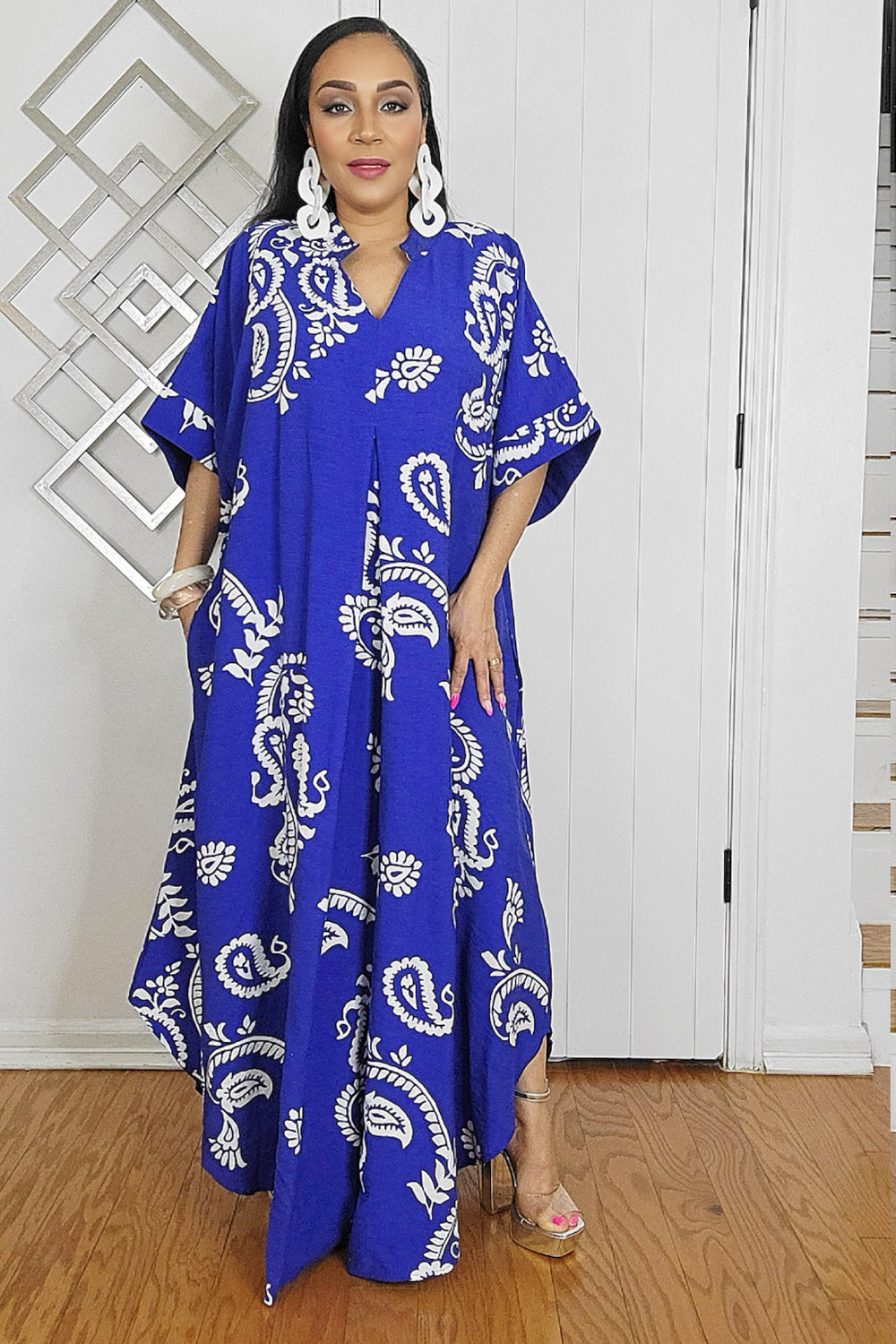 042525 The Blue & White florals Creole Dress