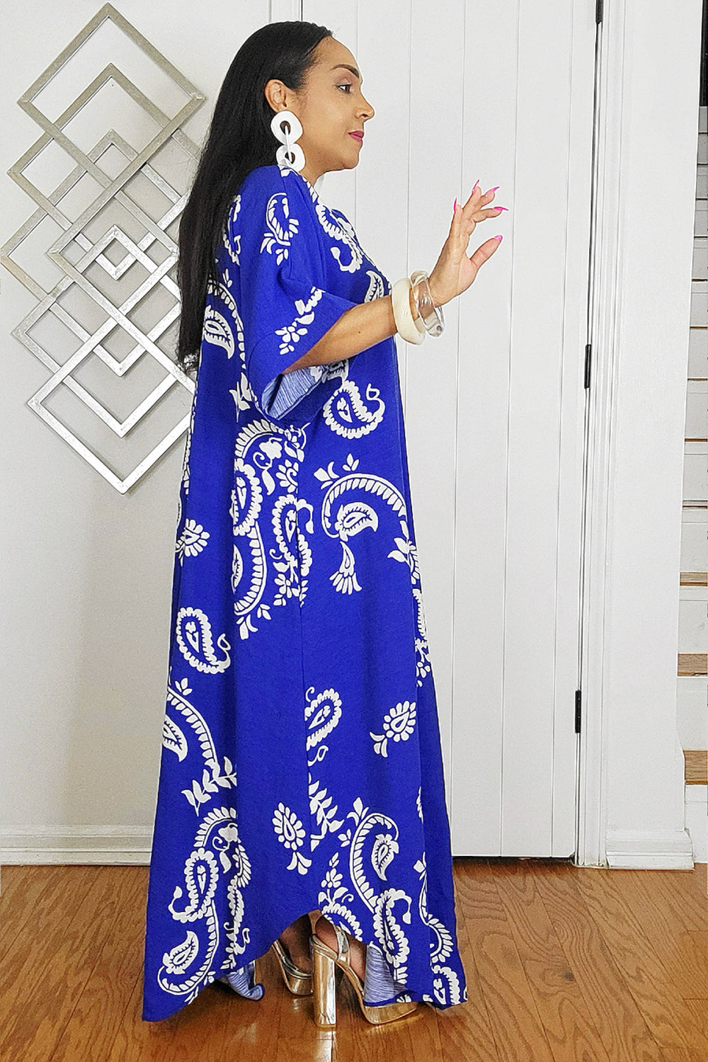 042525 The Blue & White florals Creole Dress