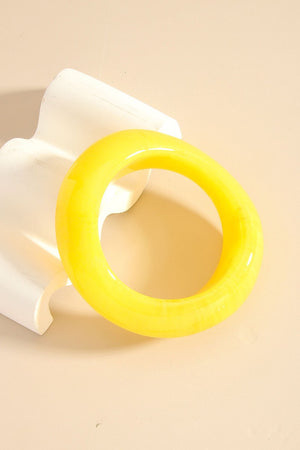 052725 Multicolor Resin Irregular Curved Bangle