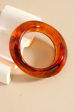 052725 Multicolor Resin Irregular Curved Bangle