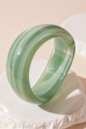 052725 Geometric Acrylic Ombre Textured Wide Bangle