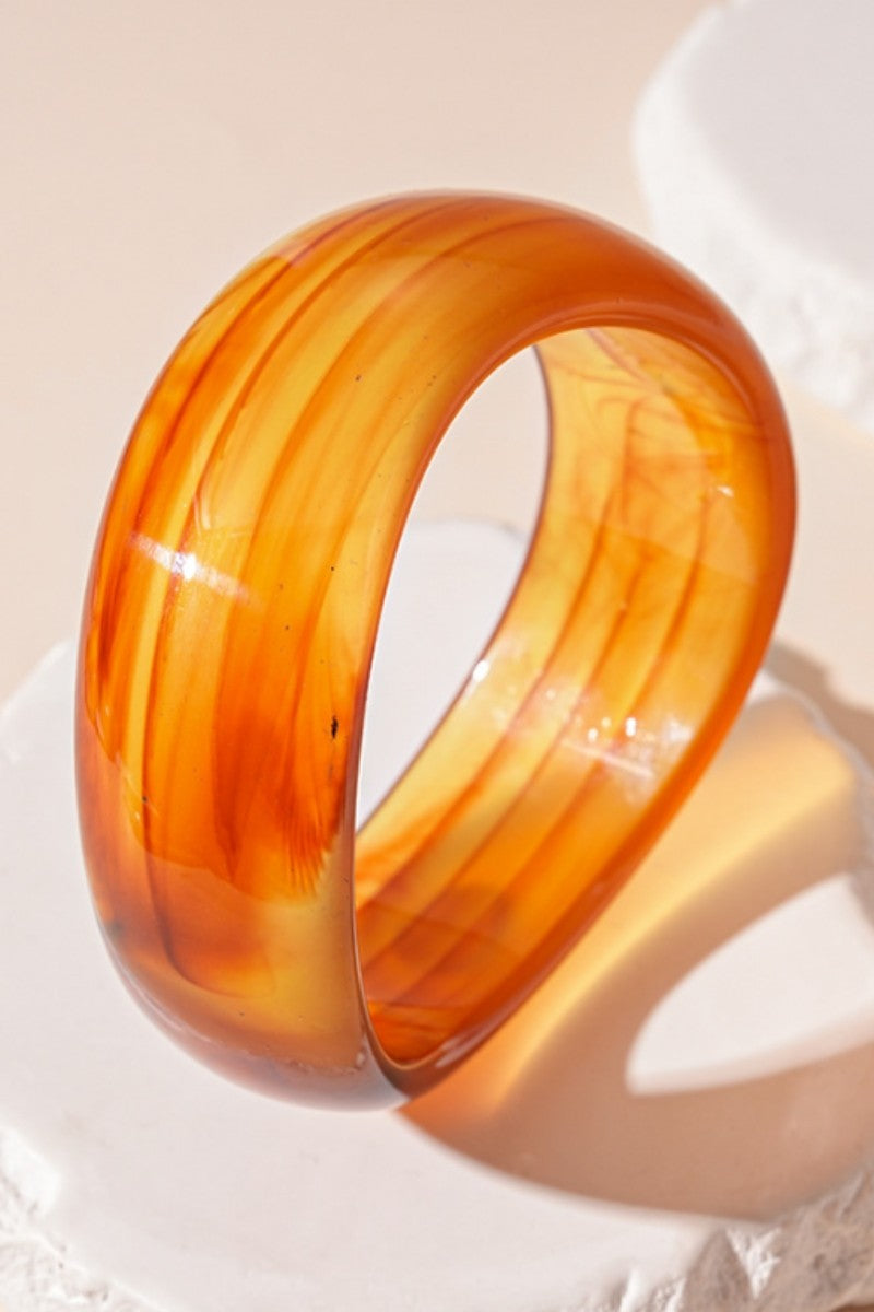 052725 Geometric Acrylic Ombre Textured Wide Bangle