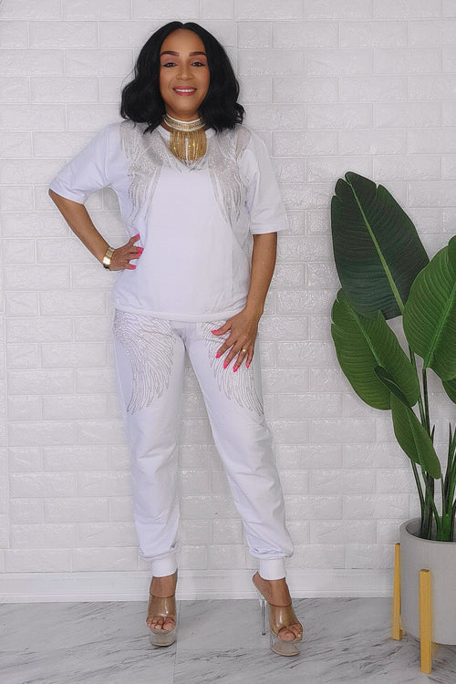 020824 The White Pant and Top Set with Rhinestones