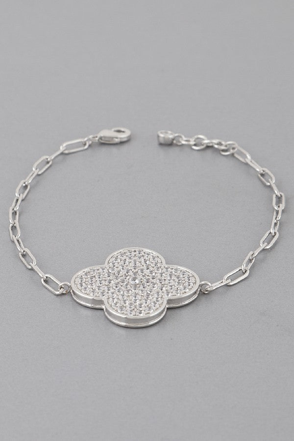 061025 Pave Diamond Clover Bracelet