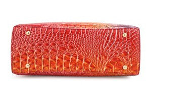 071025 The Croc V-emblem Shoulder Bag W/ Wallet