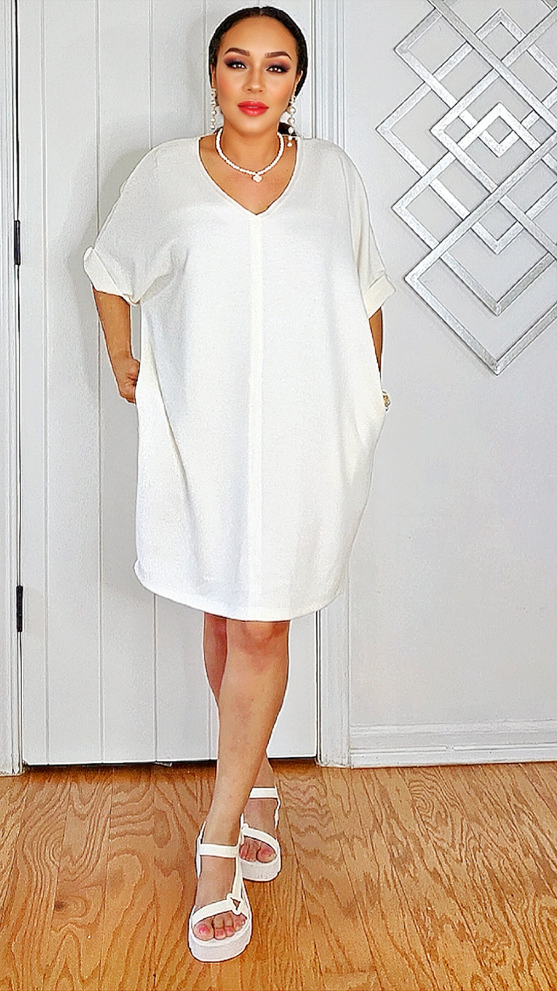 061025 Ivory Short Sleeve V Neck Tunic Mini Dress
