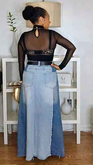 080825 Denim Split Decision Denim Front Slit Skirt