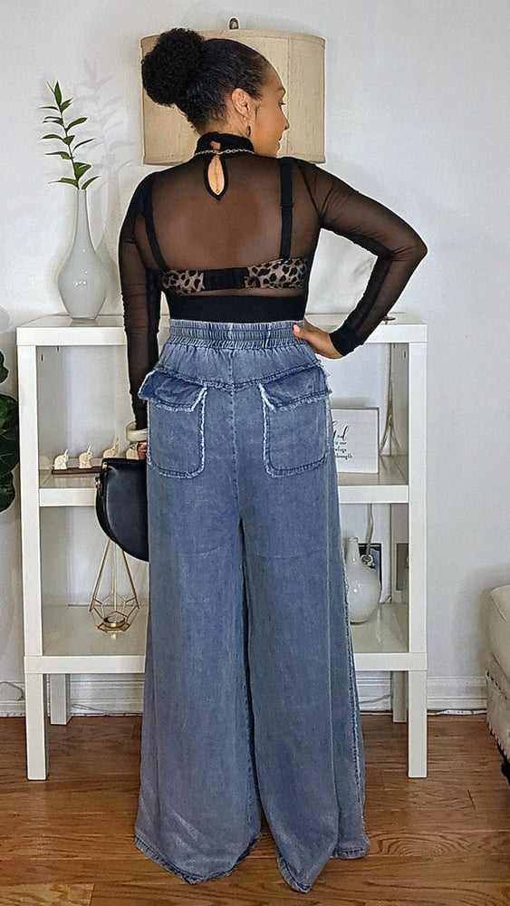 092125 The Blue Washed Chambray Denim Palazzo Pant