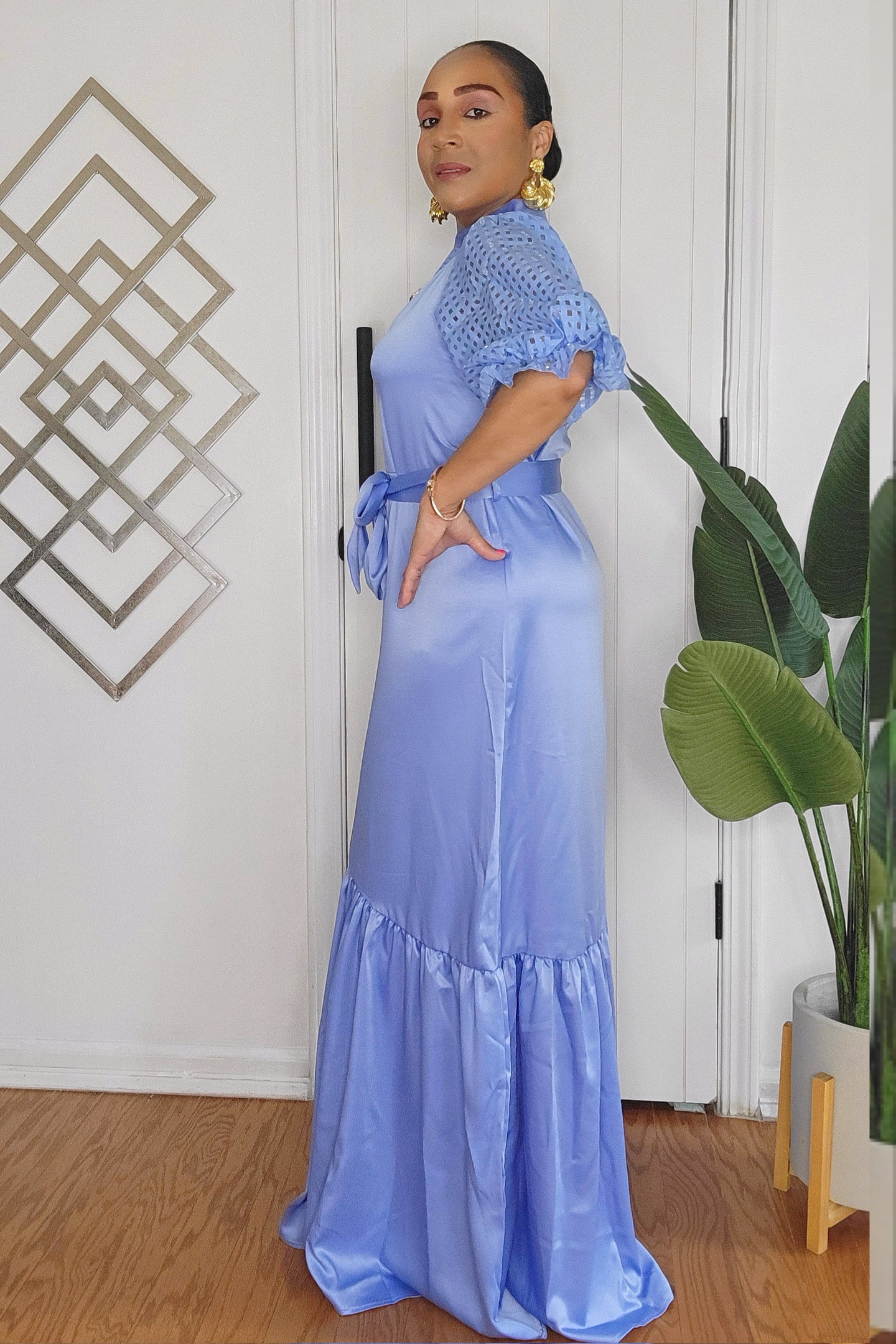 061924 Ice Blue Maxi Dress with Lace Short Puff Sleeve
