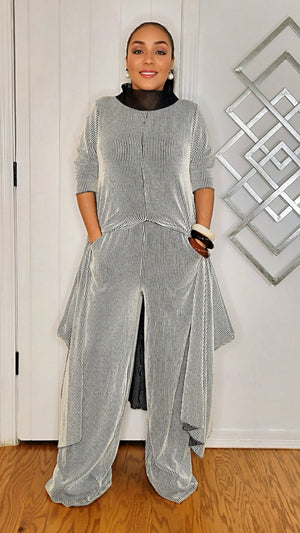 090624 The Gray Deluxe Comfortable Top & Pant Set with Black Collar