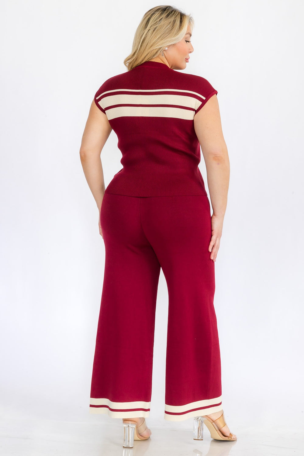 111925 Burgundy Luxe Lounge Set