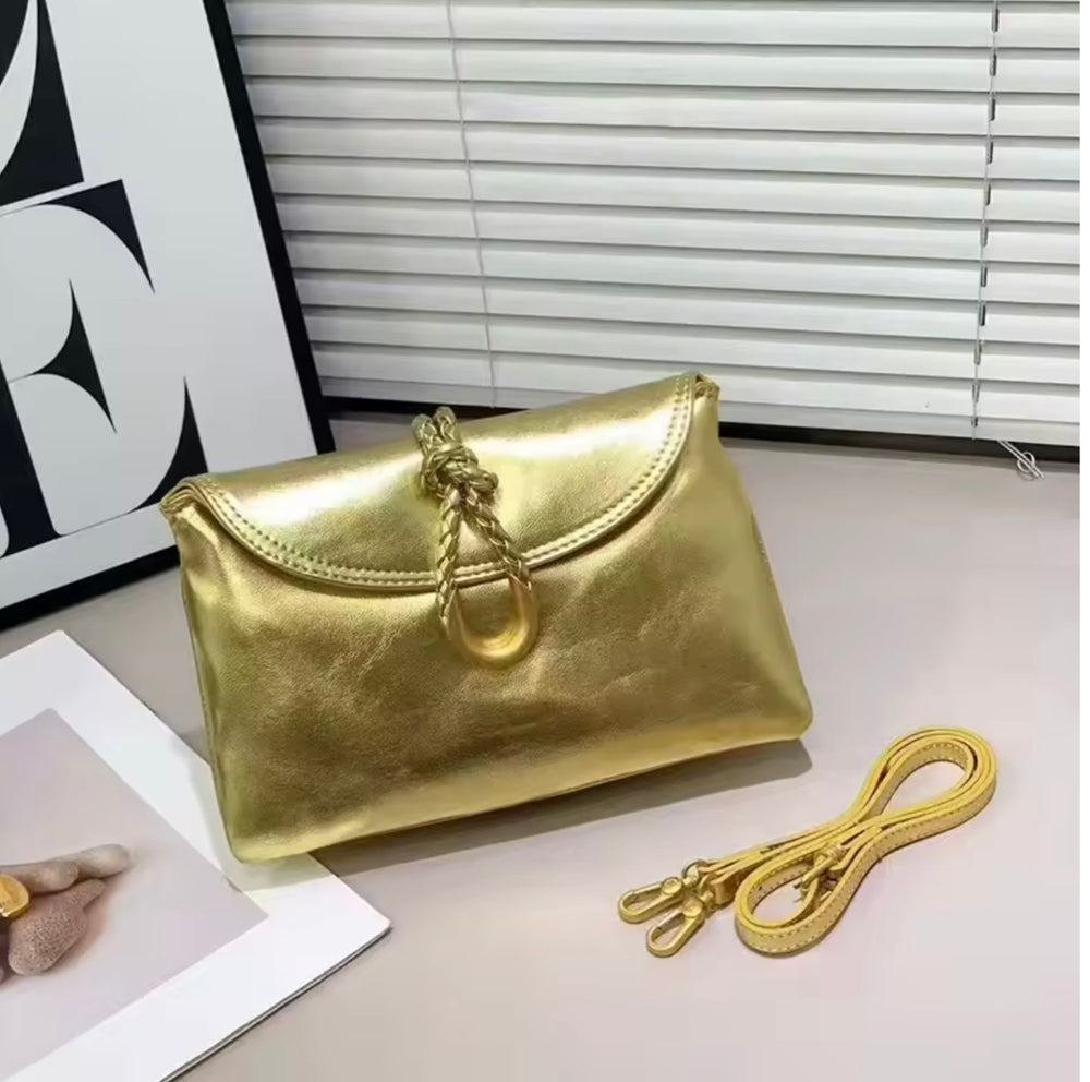 111925 The Luxe Knot Clutch/Crossbody