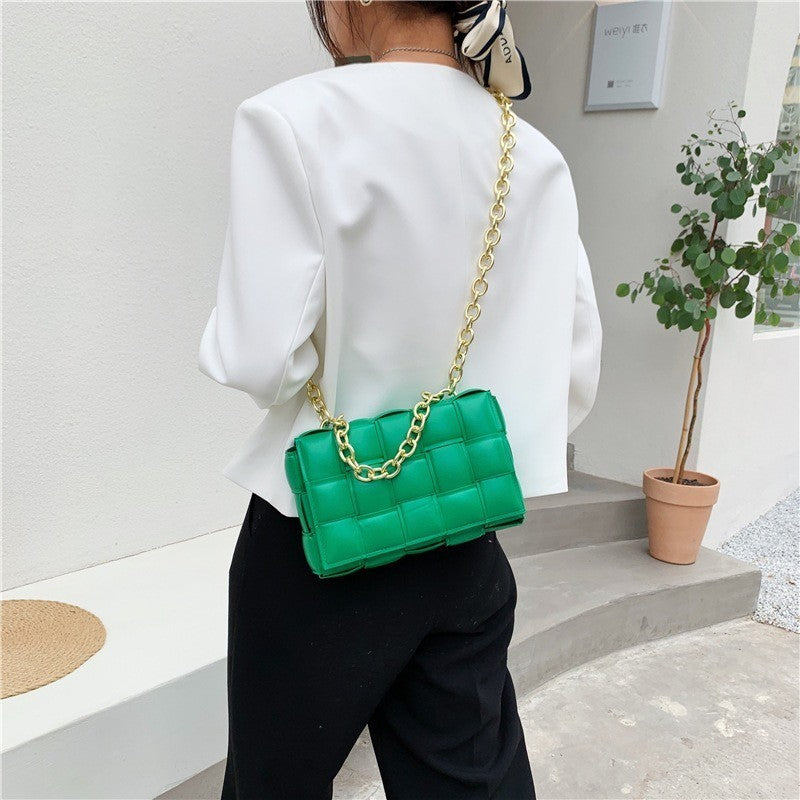 082024 Square Quilted Design Chain Link Handle Bag