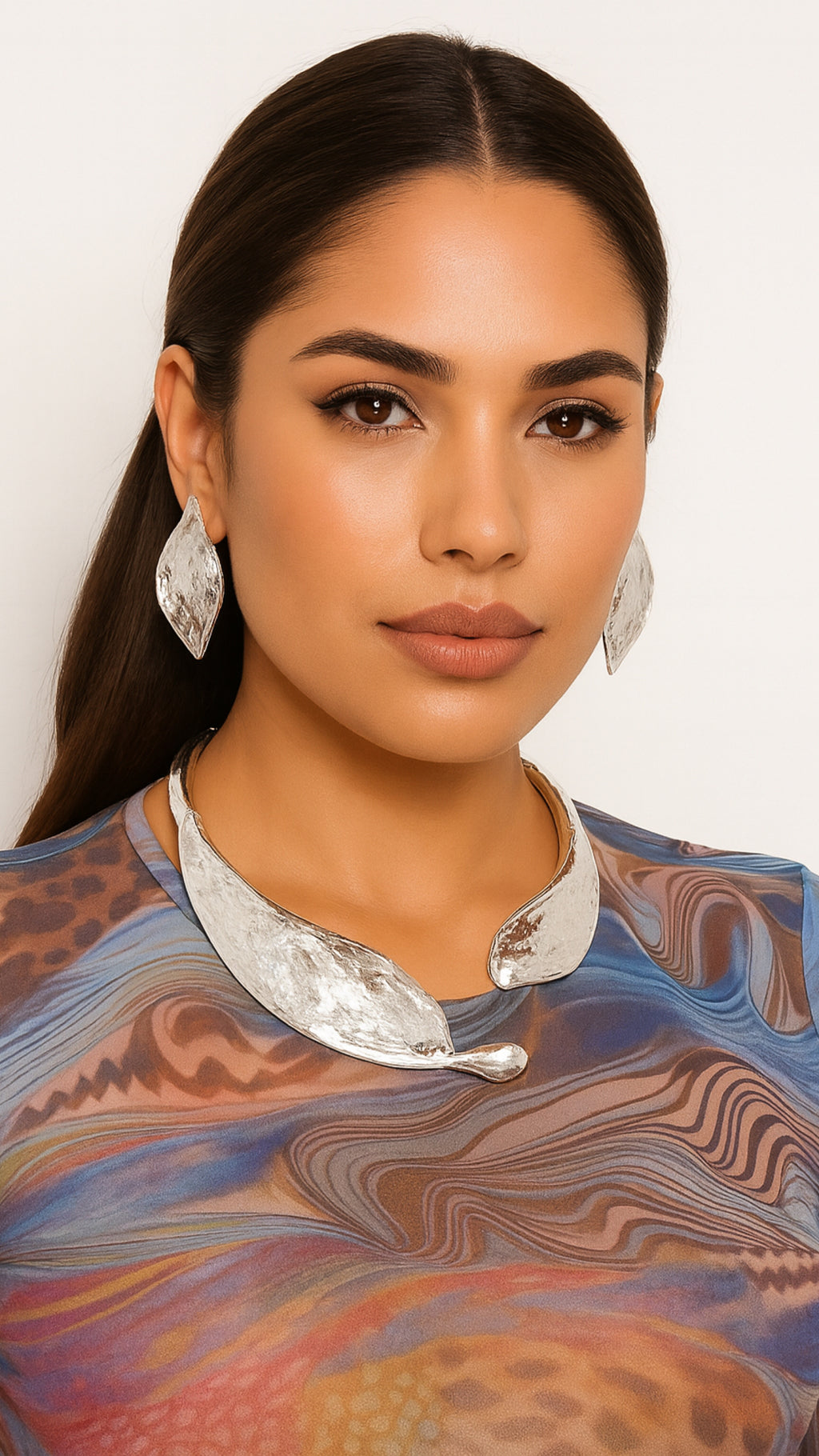 112425 Silver Sculpted Leaf Necklace & Earring Set