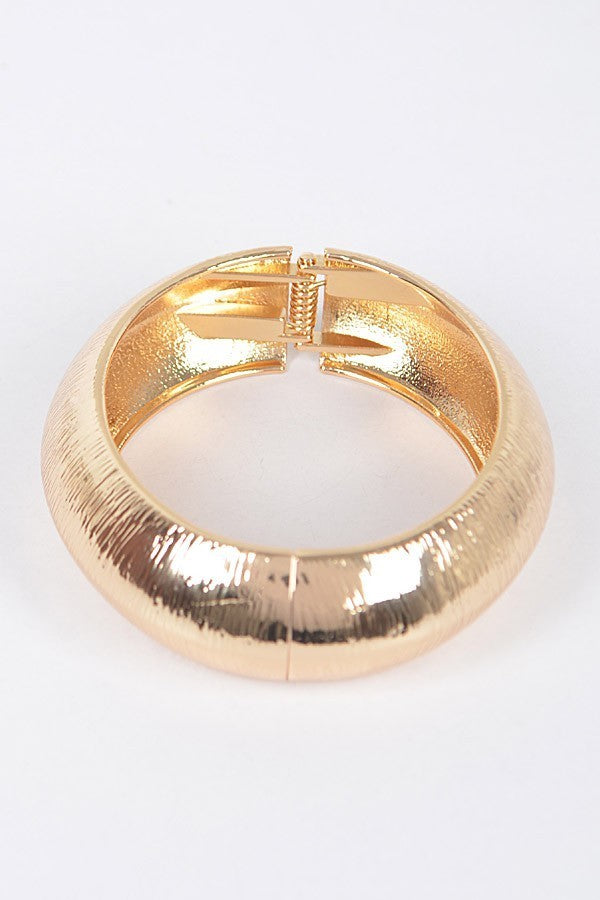 081424 Textured Metal Bangle Bracelet