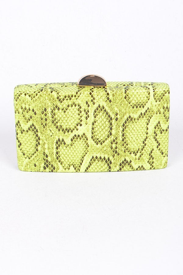 081424 Faux Reptile Skin Clutch With Chain Details