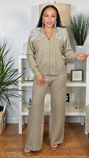 111925 Crystal Bow Angora Set One Size fits Small to XL PREORDER