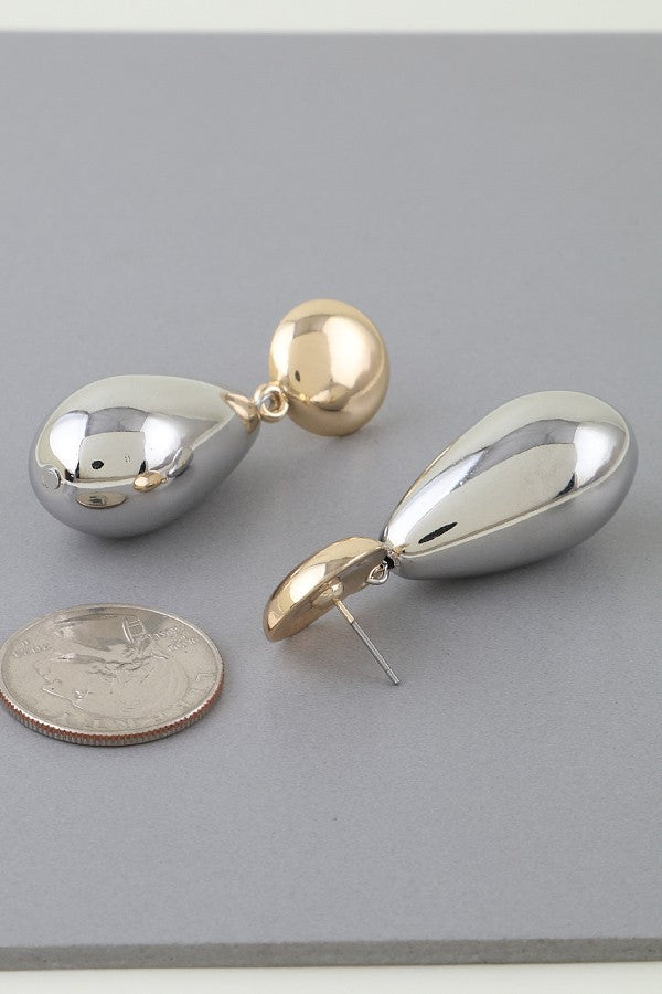 120125 Two Toned Modern Teardrop Earrings- Gold Silver