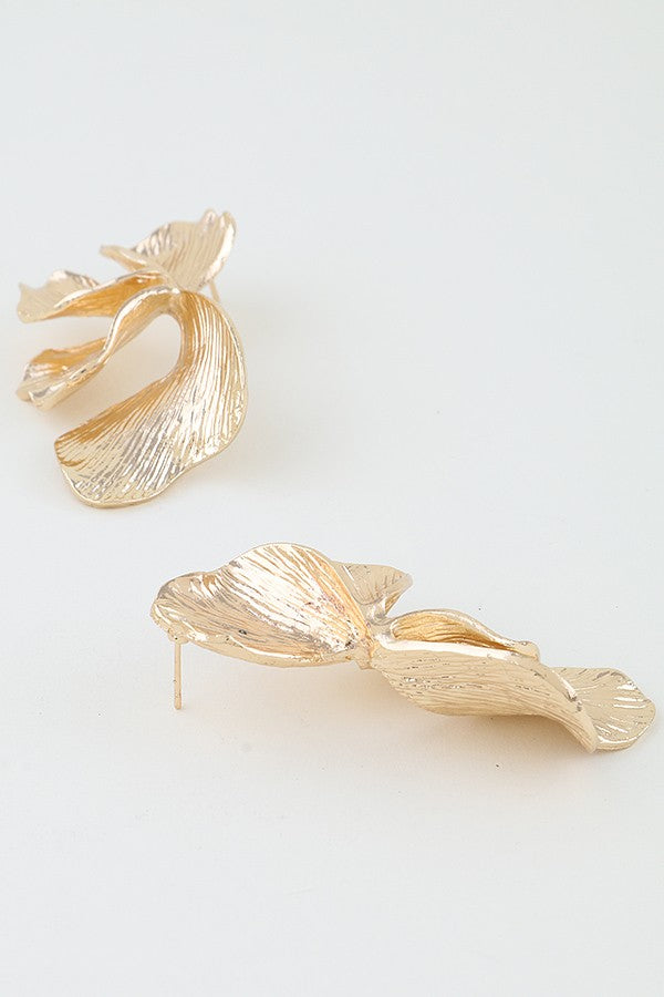 051426 Gold Blooming Petal Flower Earrings