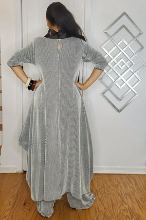 090624 The Gray Deluxe Comfortable Top & Pant Set with Black Collar