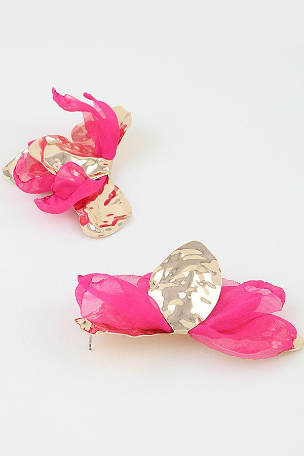 040826 Hammered Fabric Petal Blossom Earrings