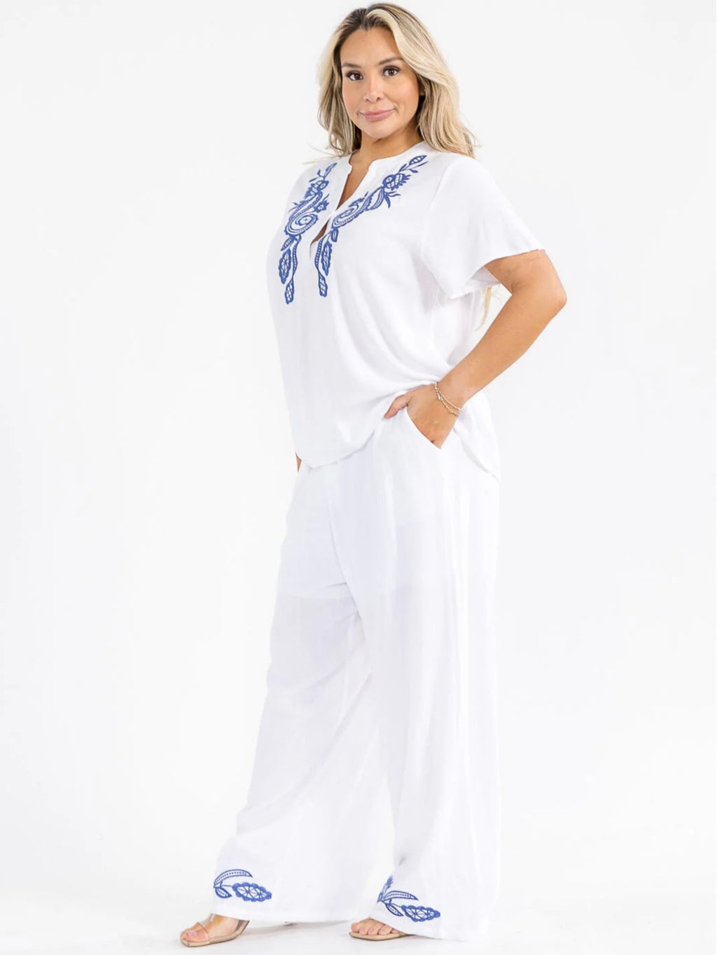 040926 The White Linen Embroidery Pant & Blouse Set