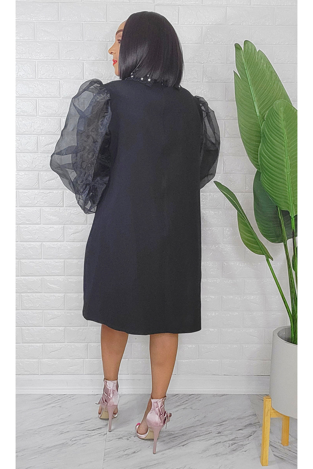 050723 The Black Organza Puffy Sleeves Dress With Rhinestones