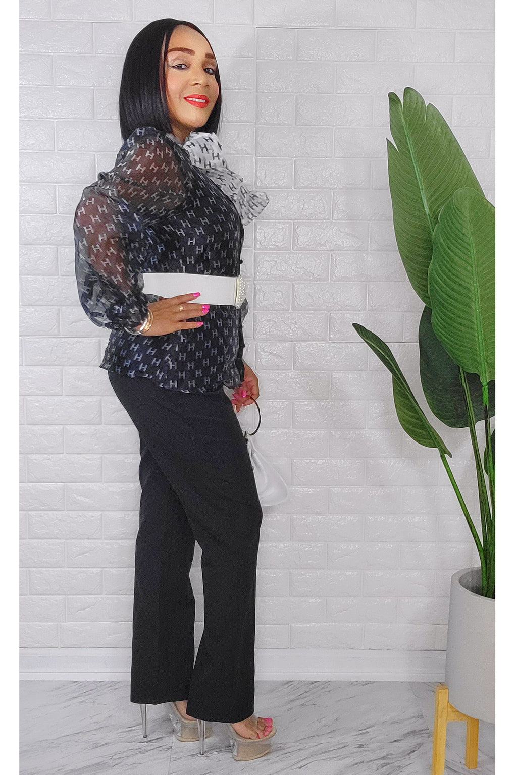050823 The Pant with H Letter Pant Buttons Down Top Set