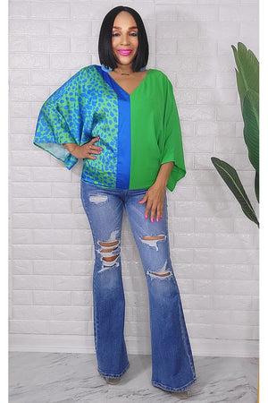 061023 The Green & Blue Colorblock Animal Print Top