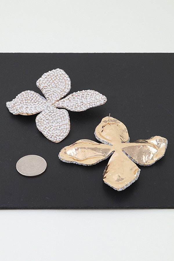 051426 Gold Cream Stone Beaded Flower Earrings