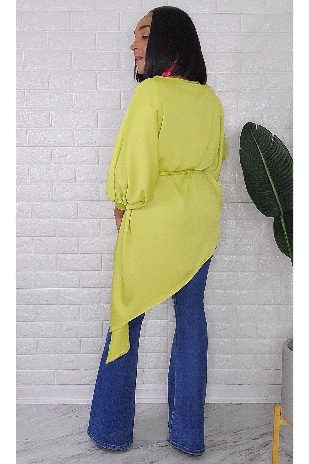 060323 The Side High & Low Lime Top With Belt