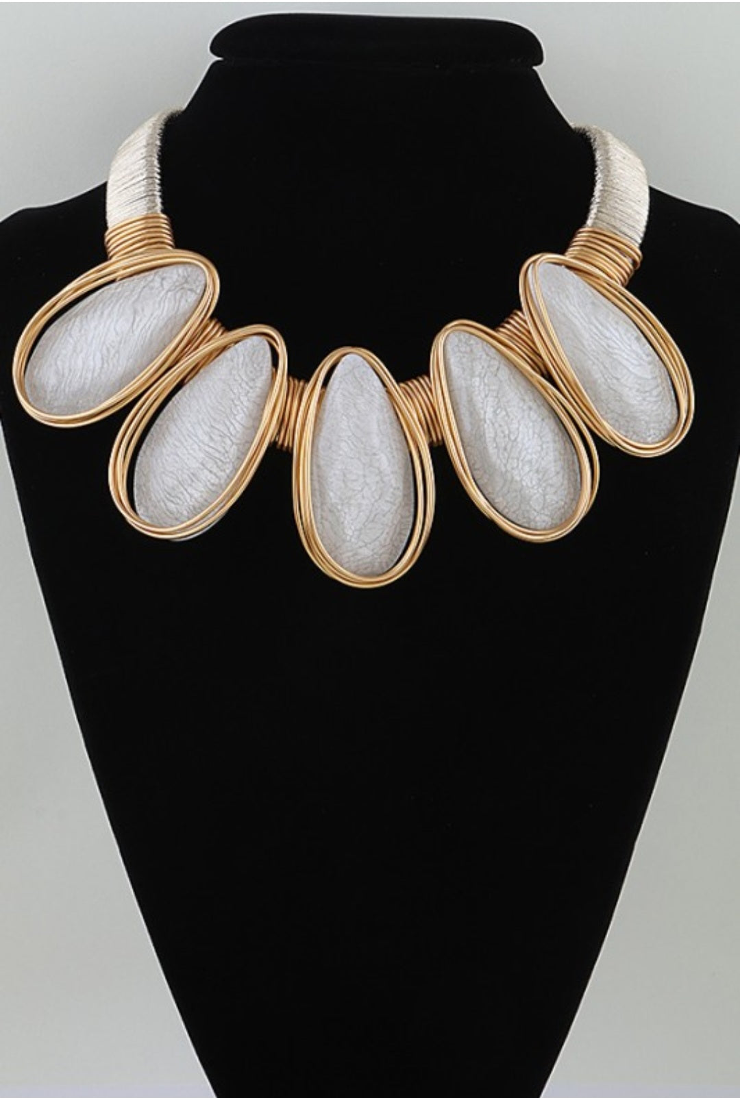 Gold White Stone Teardrop Wire Necklace
