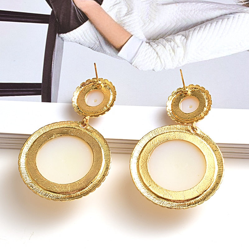 11192021 Gold Round Pearl Earrings Earring