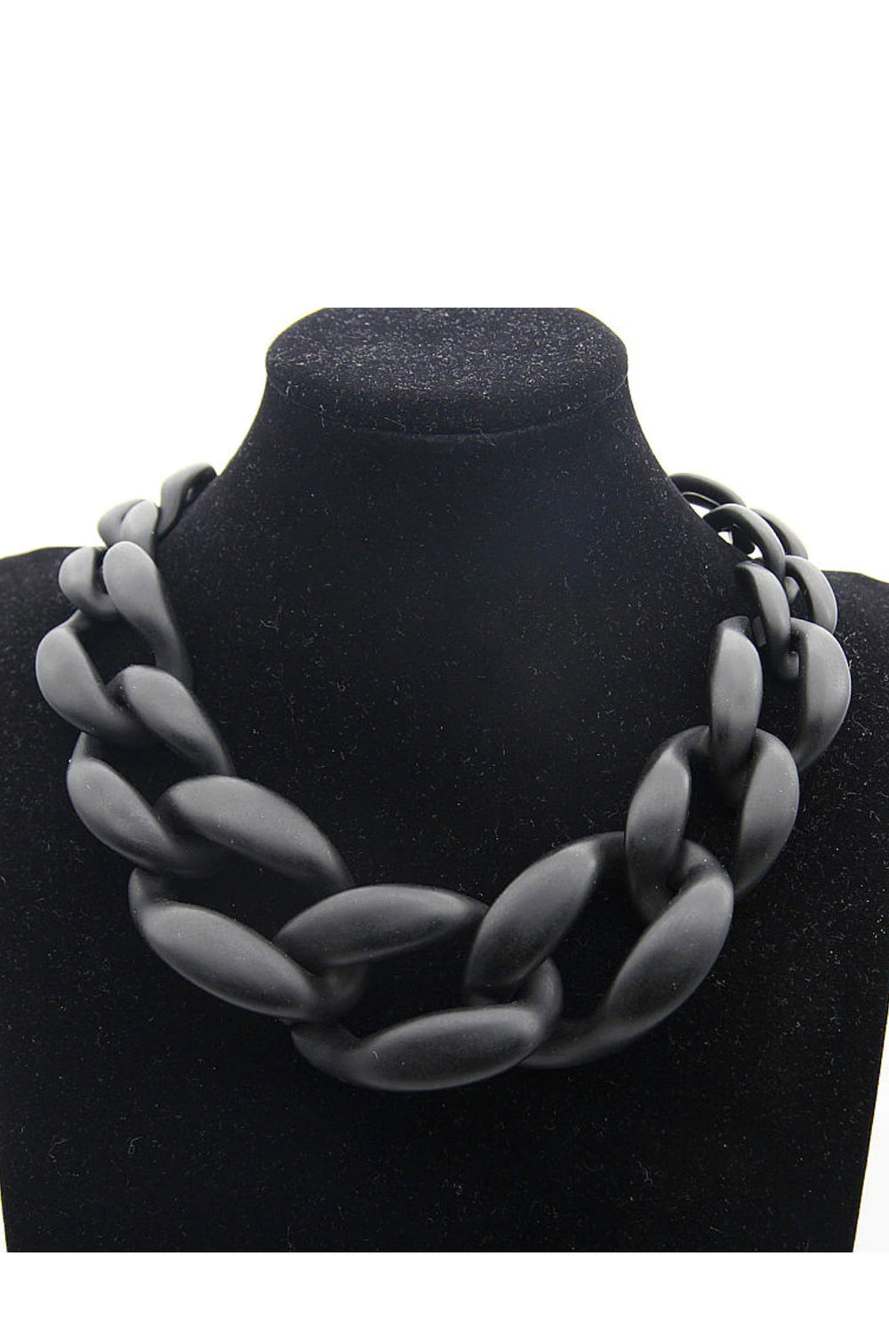 111822 Black Chunky Necklace Medium