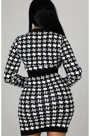 091322 The Houndstooth Long Sleeve One Size Fit Mini dress