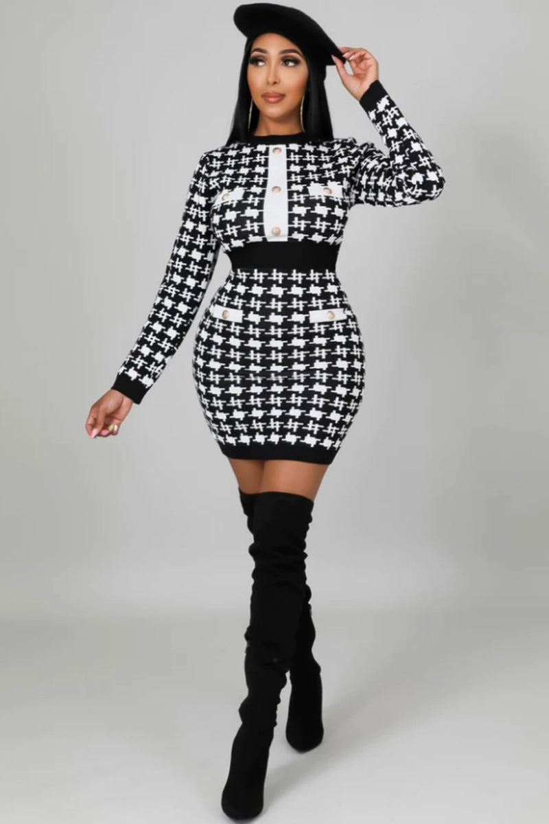 091322 The Houndstooth Long Sleeve One Size Fit Mini dress 091322 The Houndstooth Long Sleeve One Size Fit Mini dress